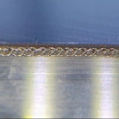 E500 Automatische lasersweismachine voor het maken van gegalvaniseerde platen en reclameborden