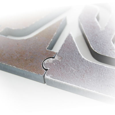 Hoogproductieve EJON YZ900 CNC-deburring voor roestvrij staal