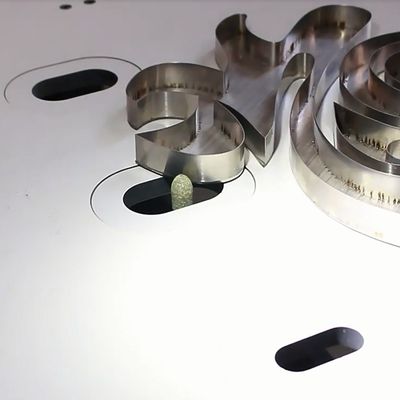EJON DT1 Automatische stalen letters Sander oppervlakte slijpmachine voor kanaal tekens Pools