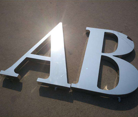 Y13L Ontwikkeling Buigmachines voor 3D Channel Letter Making Automation op zijn best
