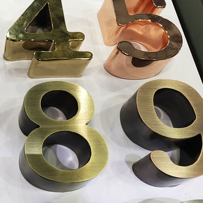 Gemakkelijk te bedienen 3D-metalen briefbuigmachine voor het verlichten van reclameborden