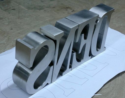 Ejon S13 roestvrijstalen buigmachine perfect voor 3D-advertentieborden
