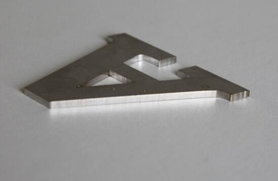 High Speed Sheet Metal Fiber Laser Cutting Machine voor het snijden van borden door Ejon