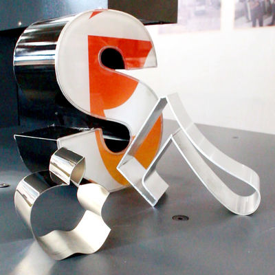 Multi-materialen Proceswinkel Schild 3D LED-schilderij maken van kanaal letter buigmachine