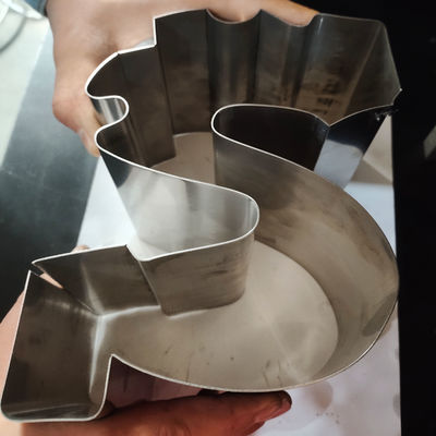 Aluminiumplaat-kanaalbriefbuigmachine 10-130 mm voor de vervaardiging van LED-advertentieborden