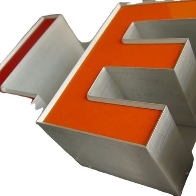 Gegalvaniseerde plaat materiaal Channel Letter Buigmachine met Fuji Servo Axis Control