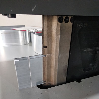 E9 Rol-buigmachine voor aluminiumplaten 20-130 mm hoog