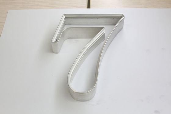 E9 De perfecte combinatie van duurzaamheid en nauwkeurige buiging voor tekenen maken