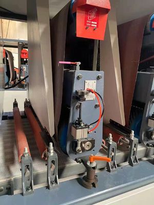 Automatische correctiefunctie Flat Metal Finishing Machine voor koolstofstaal